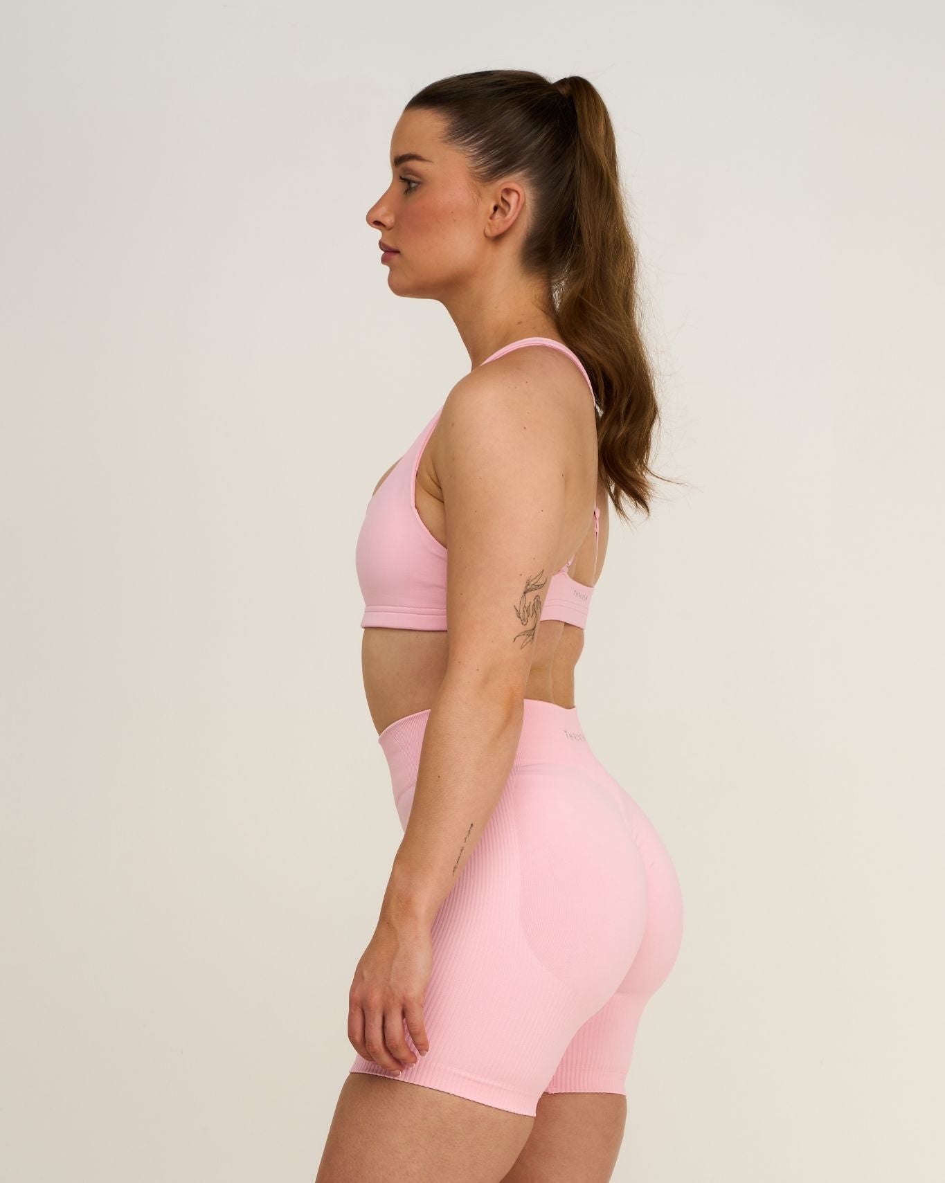 Elevate™ Sculpting Medium Impact Multiway Bra | Cotton Pink