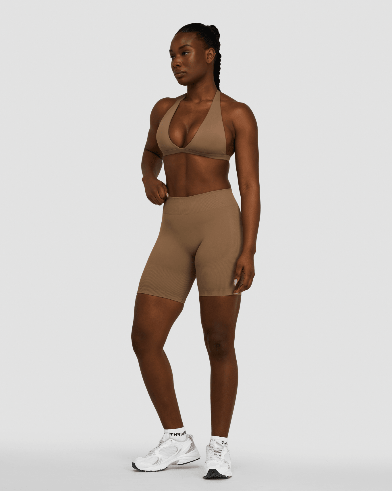 Elevate™ Sculpting Seamless V-Neck Halter Bra | Toffee