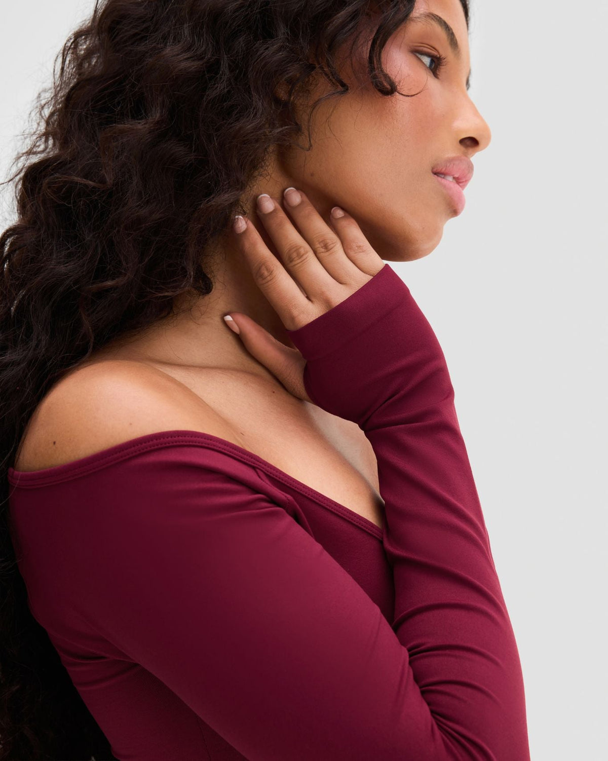 Elevate™ Sculpting Seamless V-Neck Top | Fine Wine