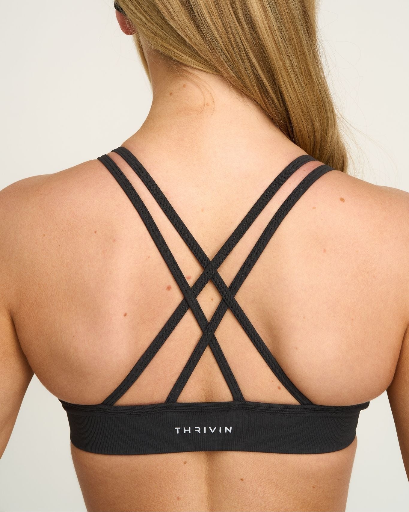 Elevate™ Sculpting Seamless High Apex Bra | Charcoal Grey