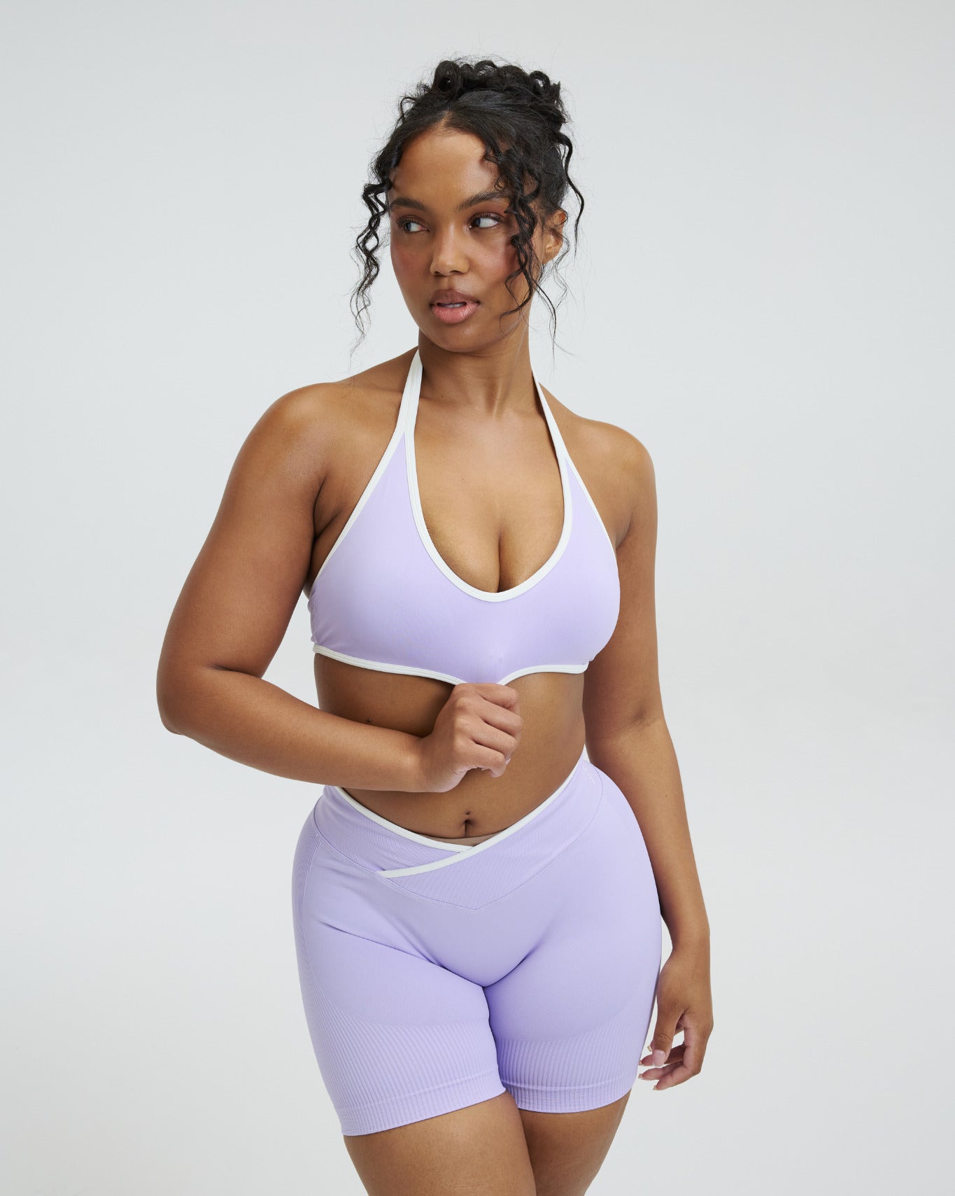 Elevate™ Outline Halterneck Bra | Lilac
