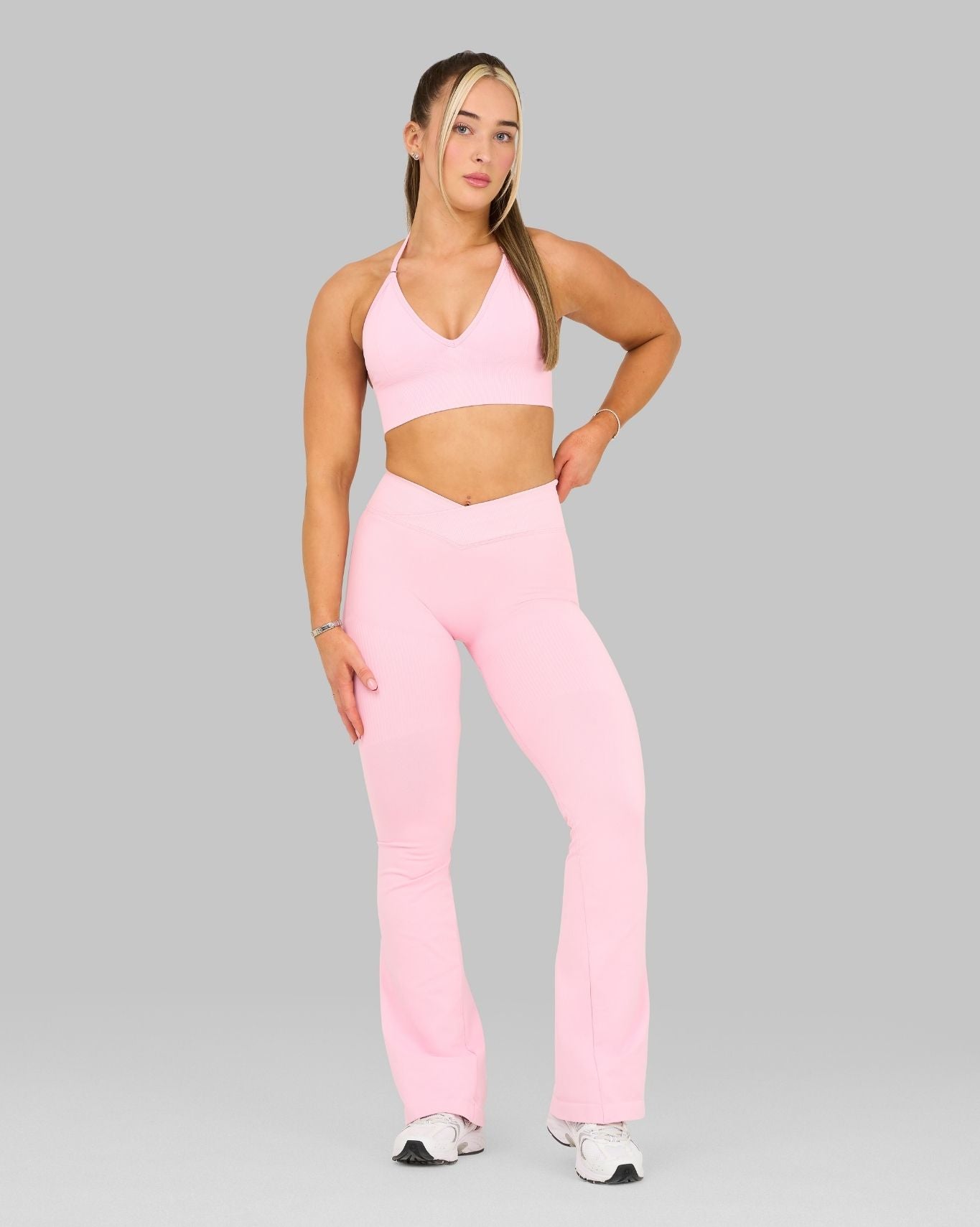 Elevate™ Sculpting Mid V-Waist Flare Leggings | Candy Pink