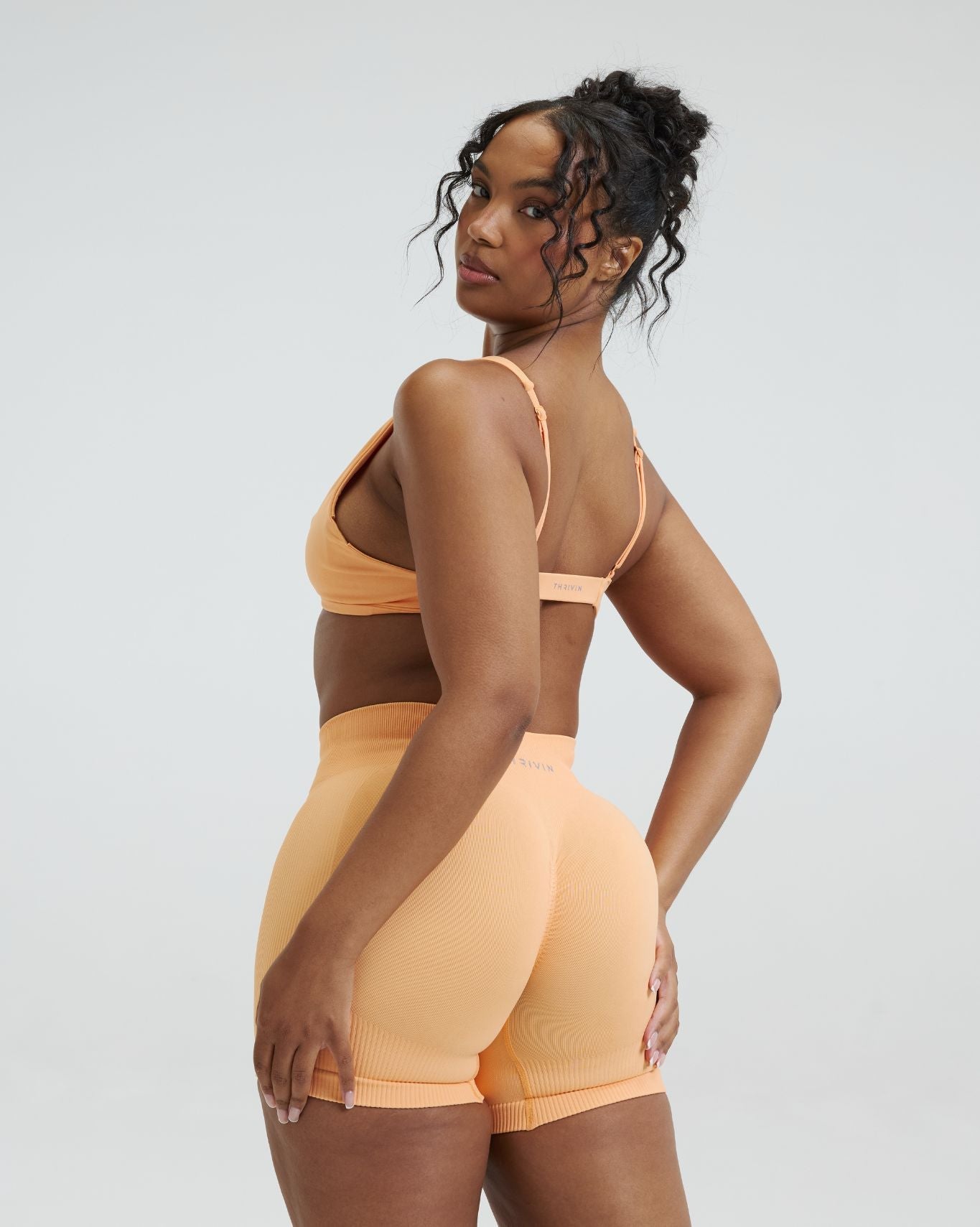 Elevate™ Sculpting Seamless Twisted Bra | Melon