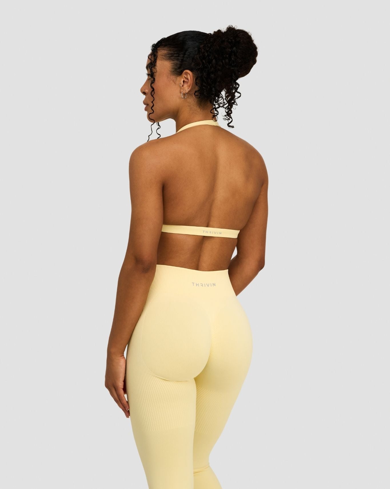 Elevate™ Sculpting Seamless V-Neck Halter Bra | Golden Butter