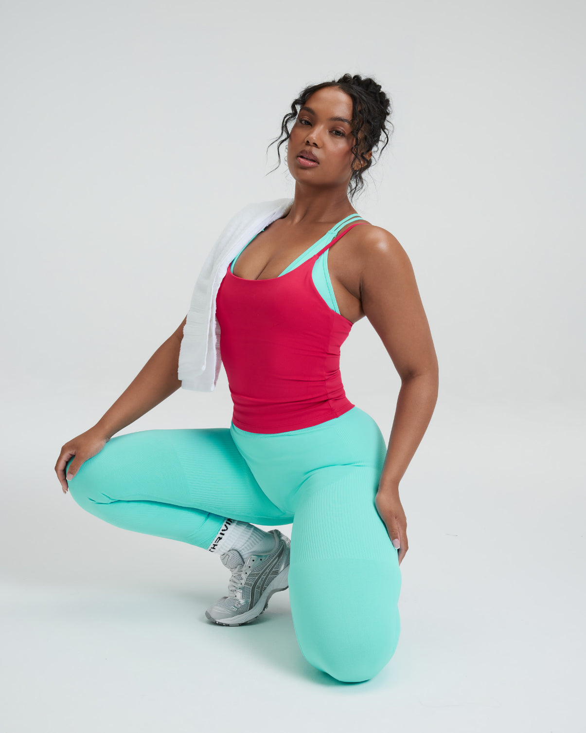 Elevate™ Sculpting Seamless Scoop Neck Cami | Strawberry