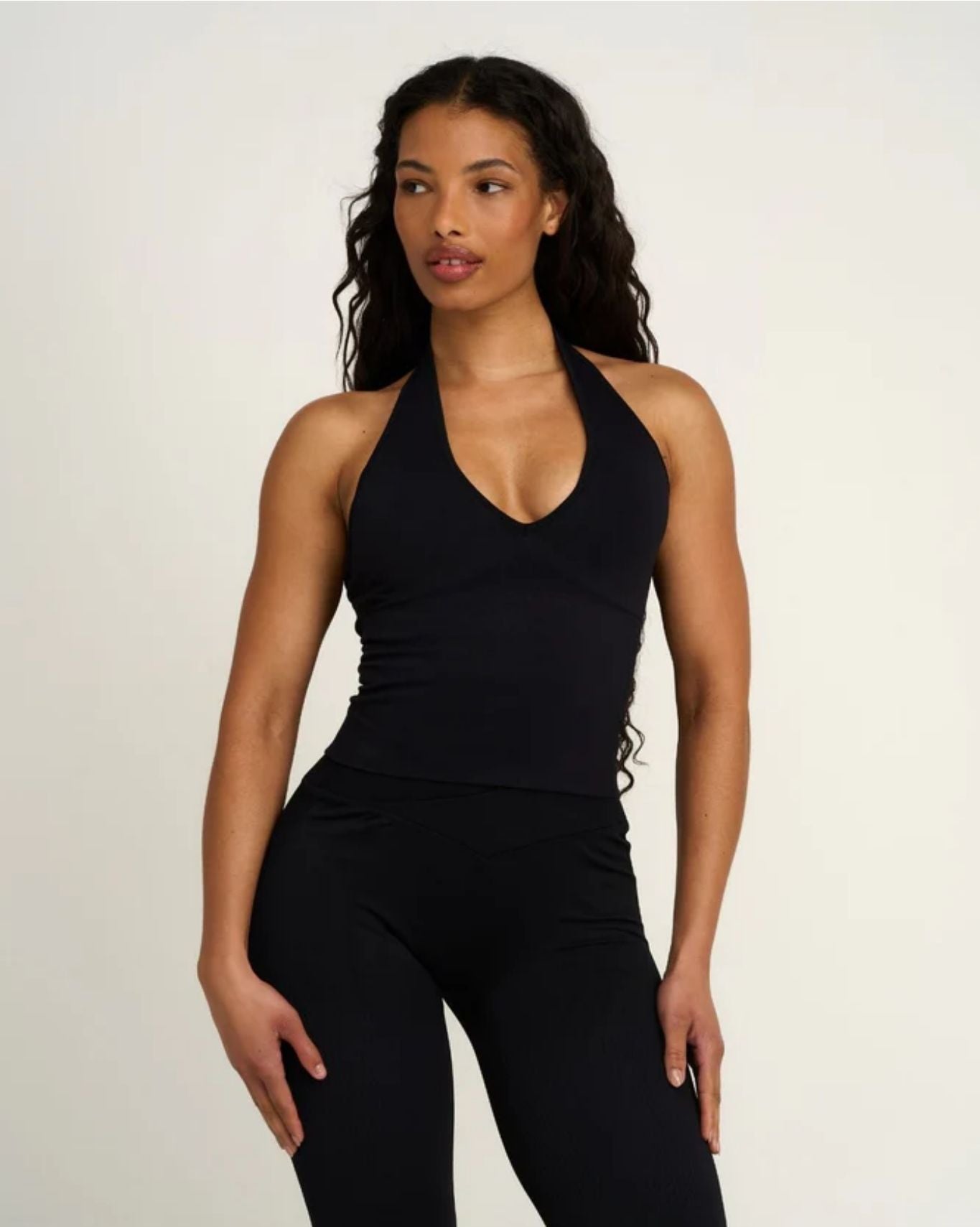 Elevate™ Sculpting Seamless Halterneck Top | Night Black