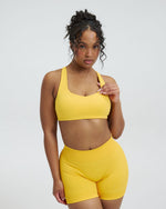 Elevate™ Sculpting Medium Impact Multiway Bra | Banana