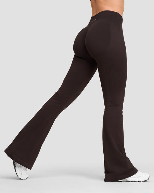 Elevate™ Sculpting Mid V-Waist Flare Leggings | Coffee
