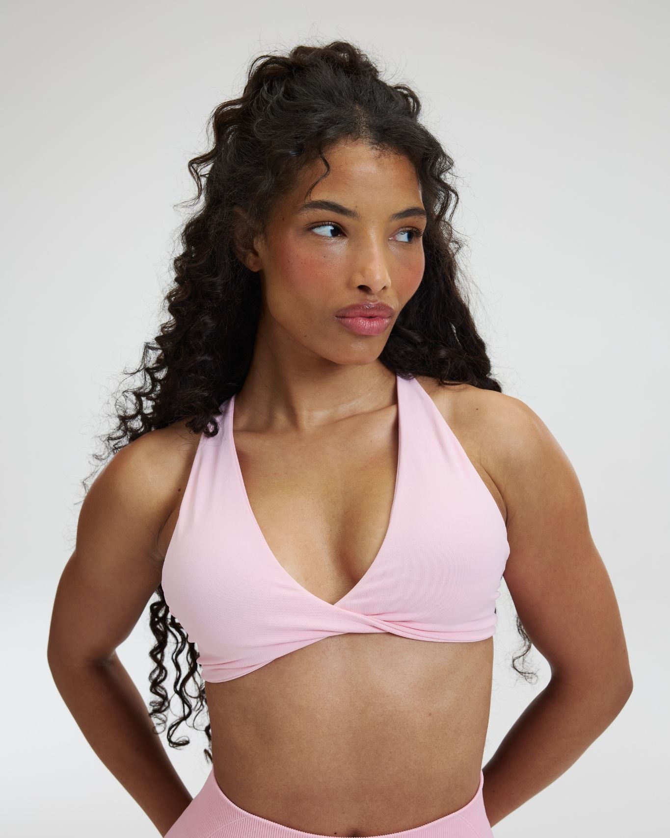 Elevate™ Sculpting Seamless Twisted Bra | Cotton Pink
