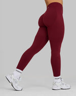 Katja is 163cm and wears a size XS.