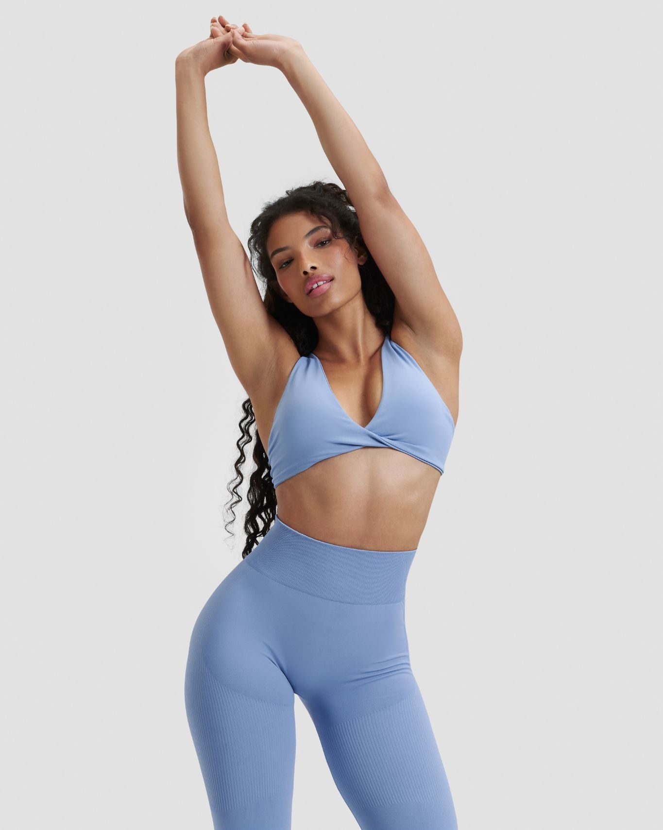 Elevate™ Sculpting Seamless Twisted Bra | Endless Sky