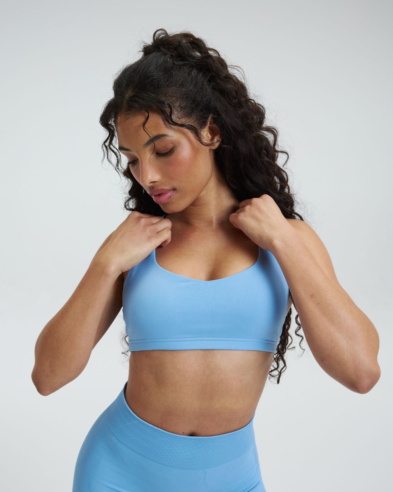 Elevate™ Sculpting Medium Impact Multiway Bra | Endless Sky