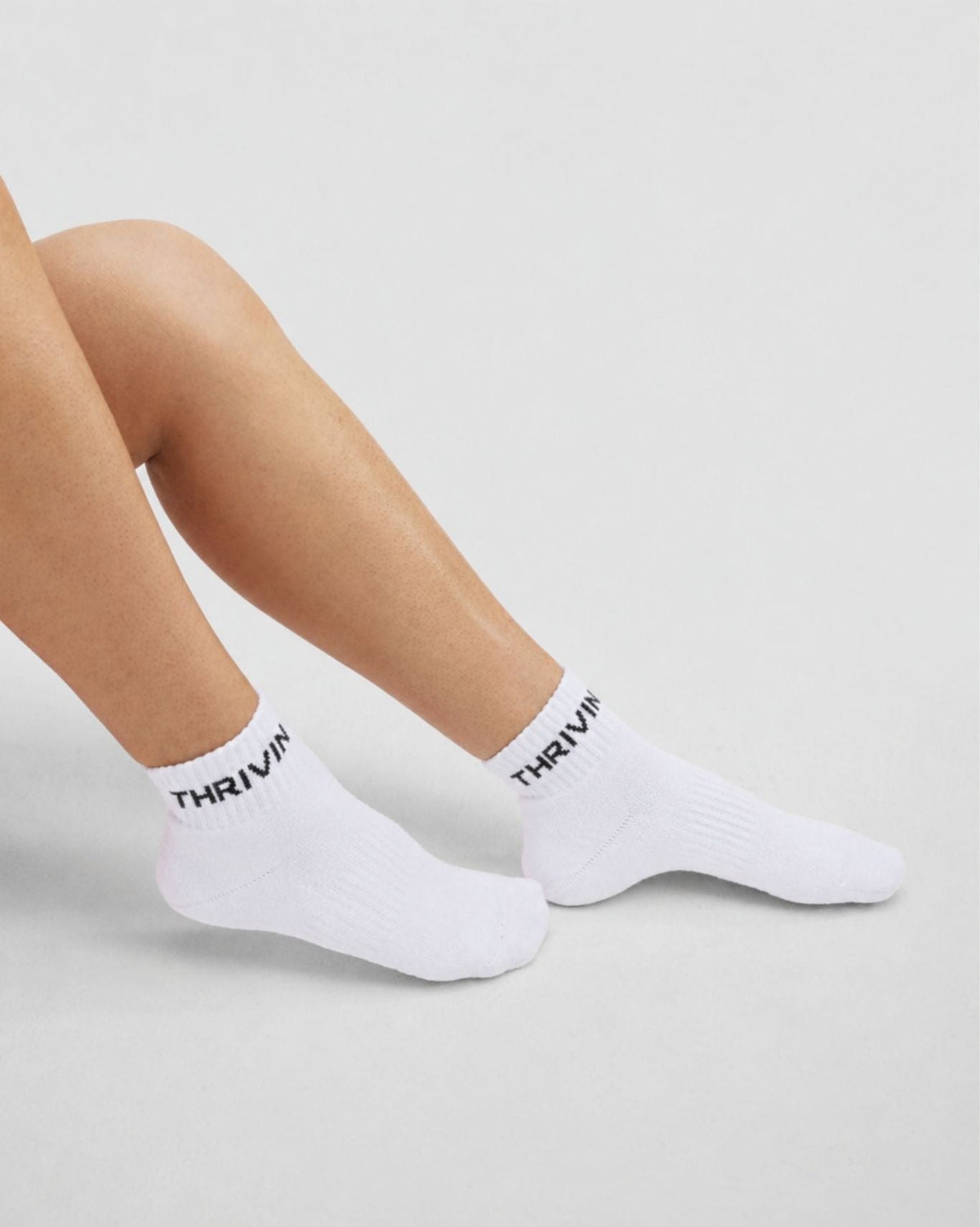 THRIVIN Mid Socks | Night Black
