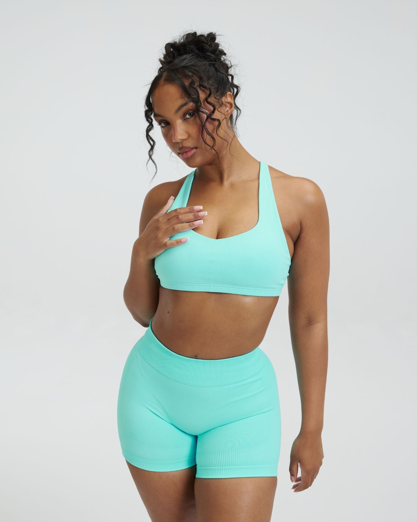 Elevate™ Sculpting Medium Impact Multiway Bra | Clear Tides