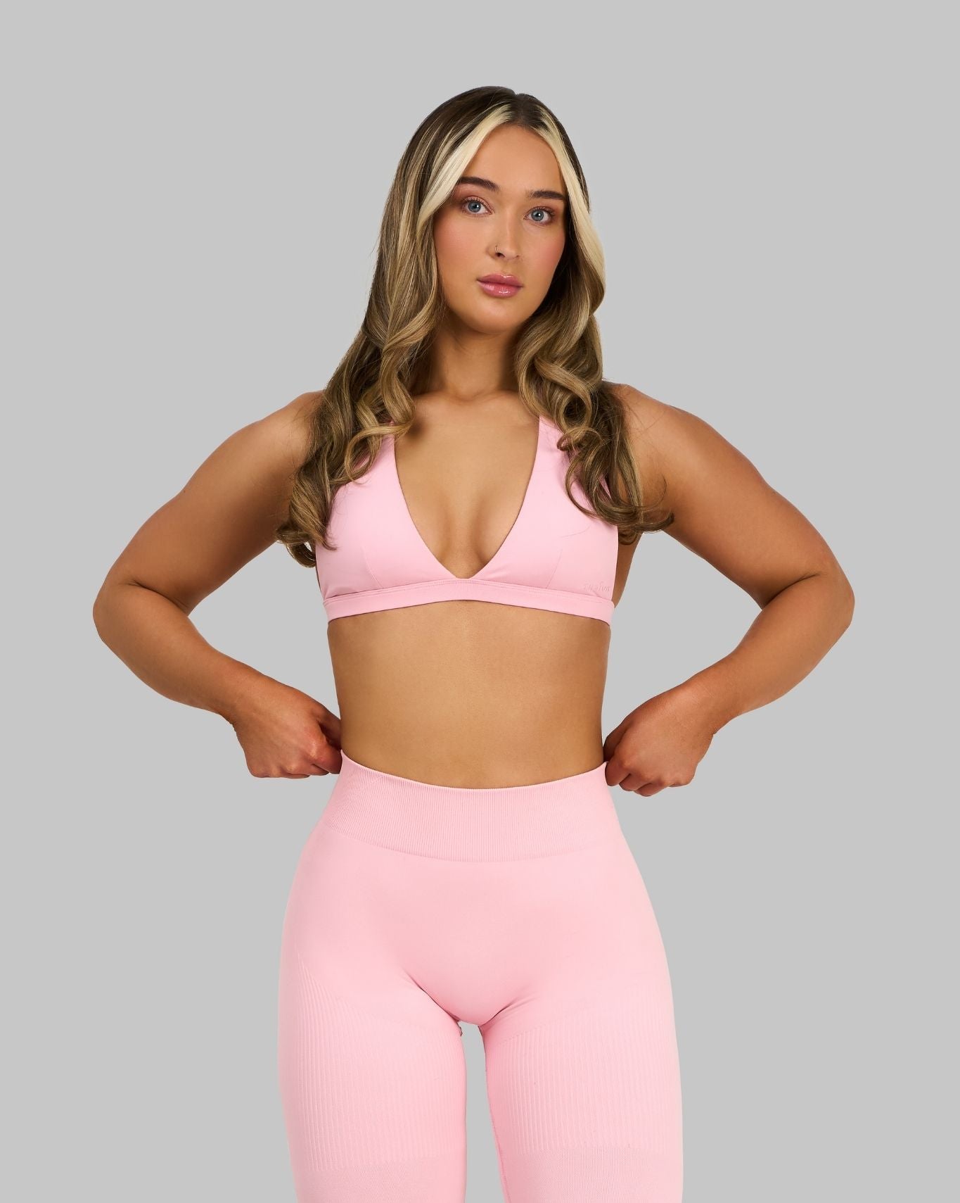 Elevate™ Sculpting Seamless V-Neck Halter Bra | Cotton Pink