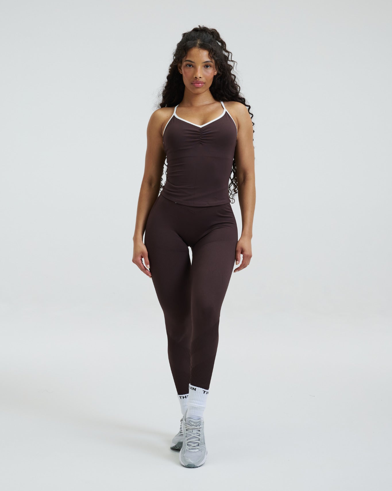 Elevate™ Outline V High Waist Leggings | Coffee
