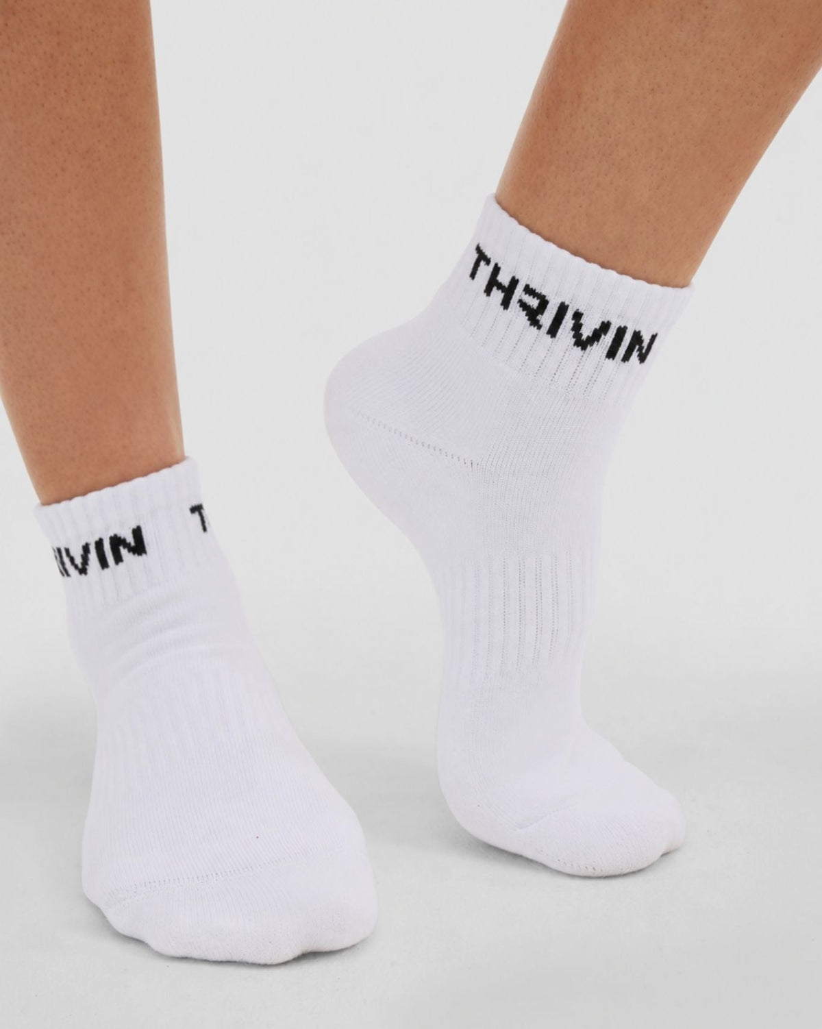 THRIVIN Mid Socks | Night Black