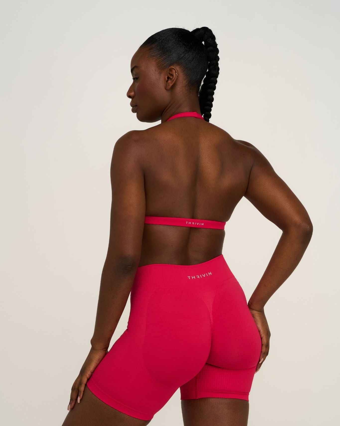 Elevate™ Sculpting Seamless V-Neck Halter Bra | Strawberry