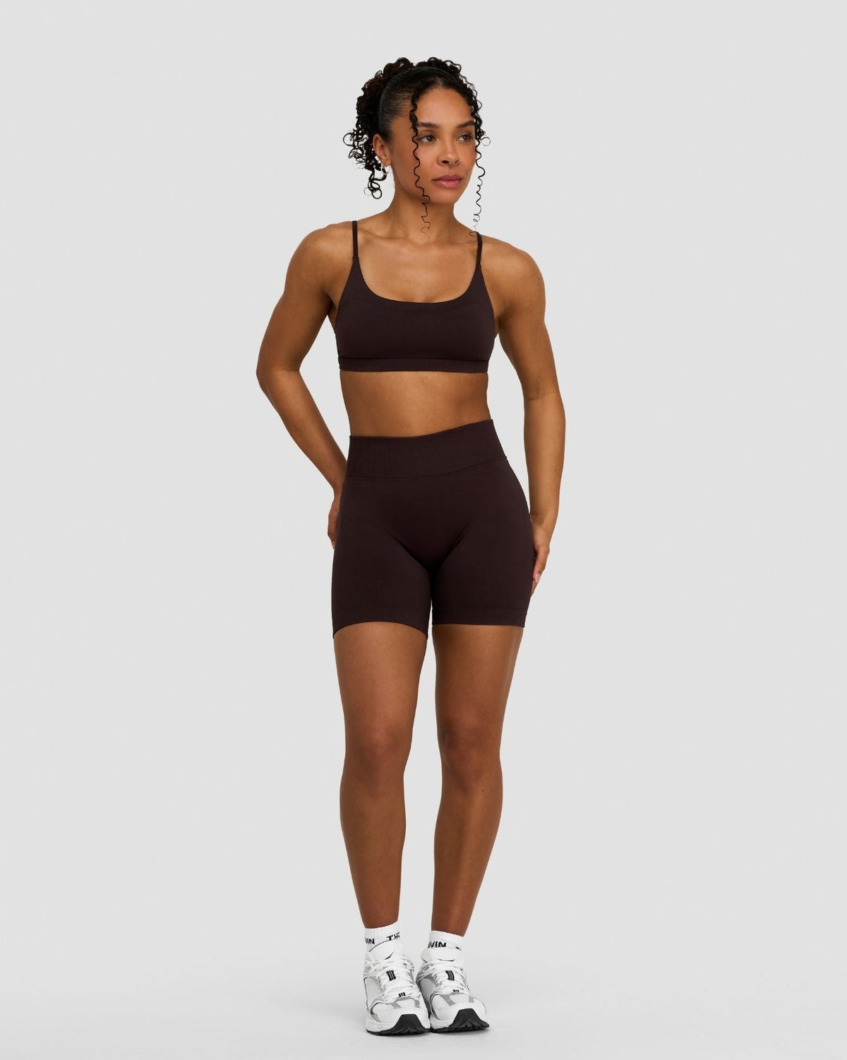 Elevate™ Sculpting Seamless Scoop Neck Bra | Coffee