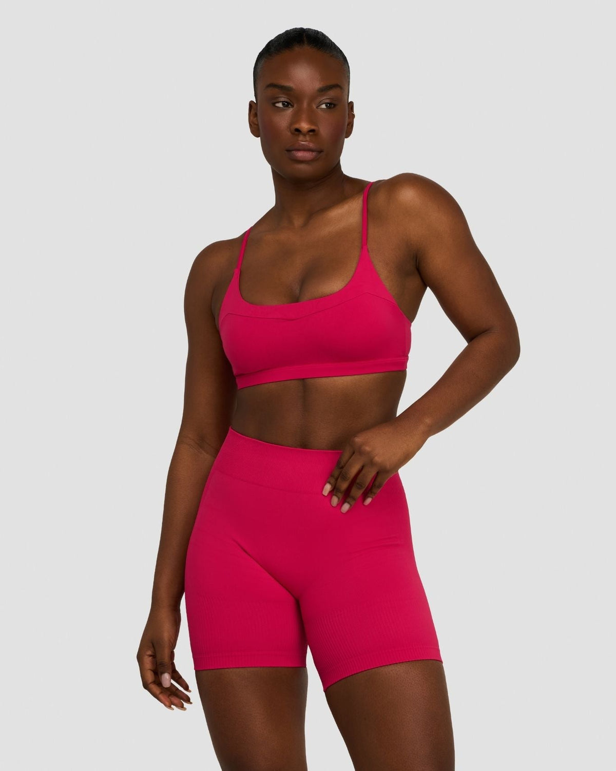 Elevate™ Sculpting Seamless Scoop Neck Bra | Strawberry