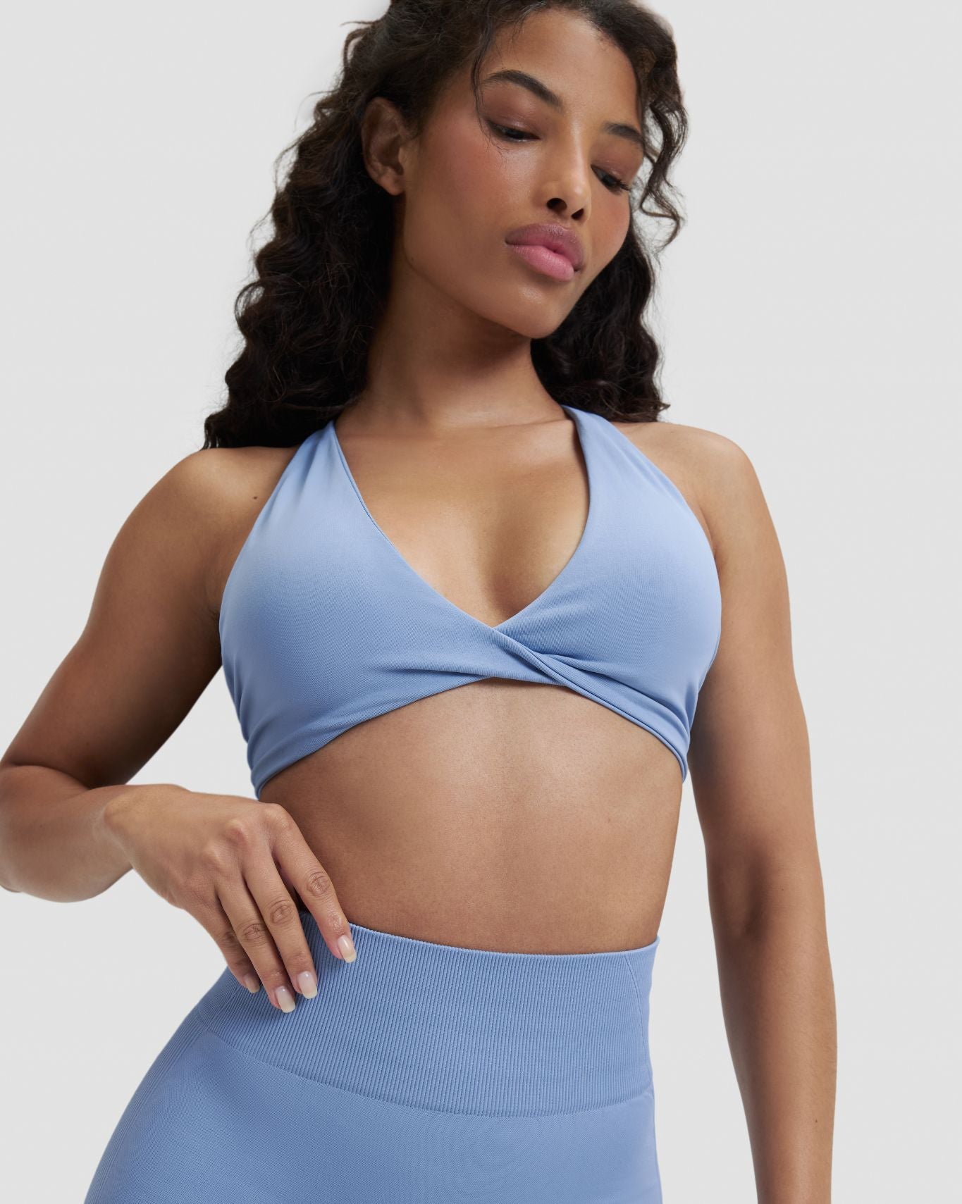 Elevate™ Sculpting Seamless Twisted Bra | Endless Sky