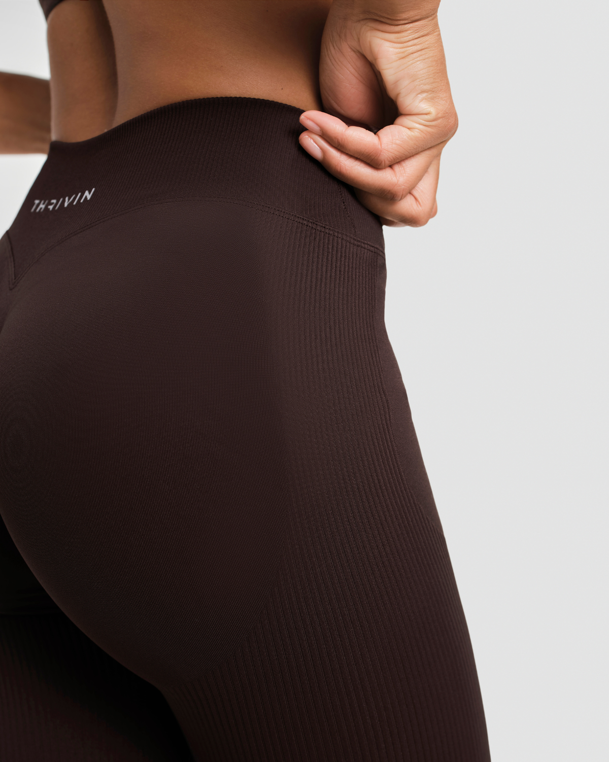 Elevate™ Sculpting Mid V-Waist Flare Leggings | Coffee