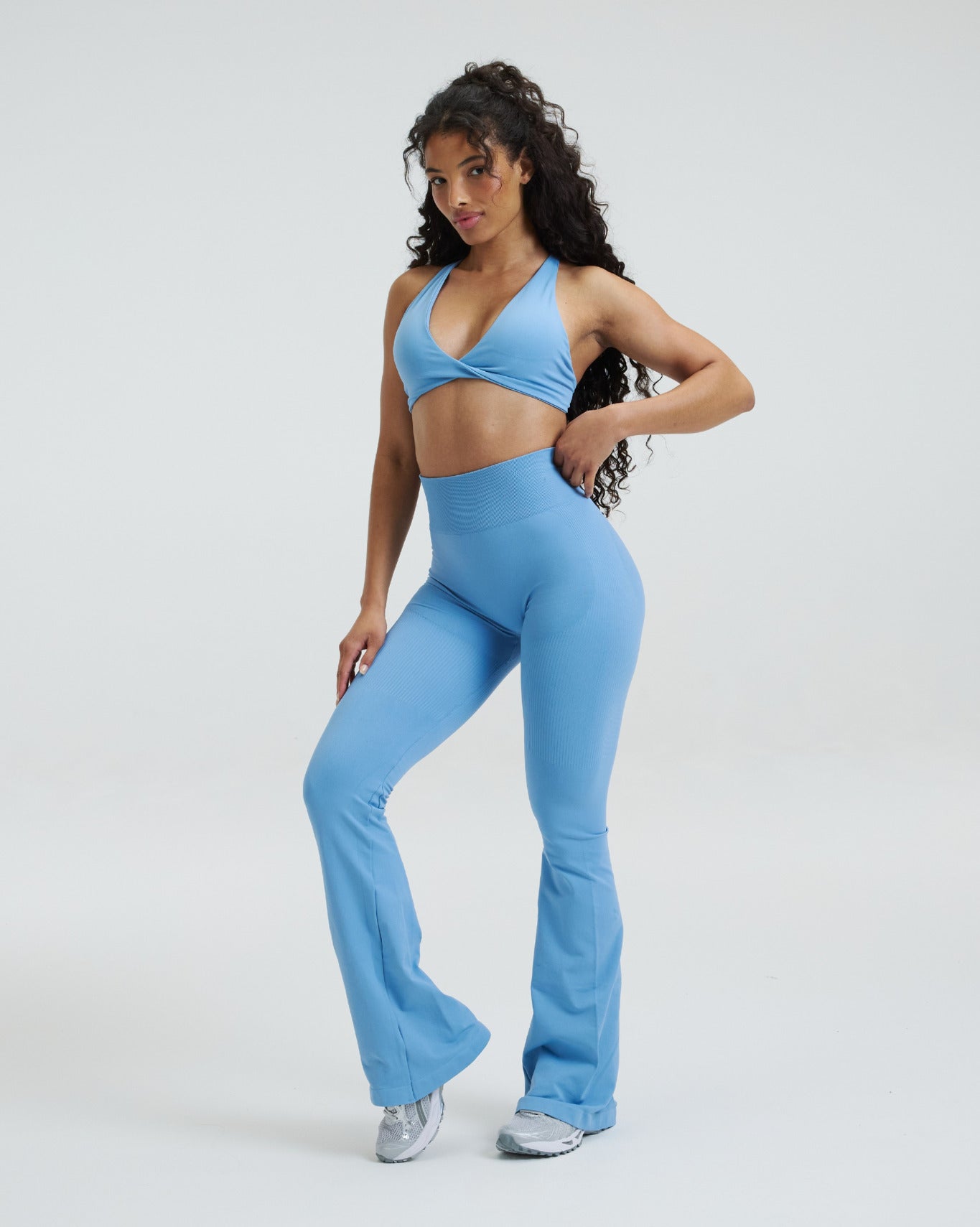 Elevate™ Sculpting Seamless Twisted Bra | Endless Sky