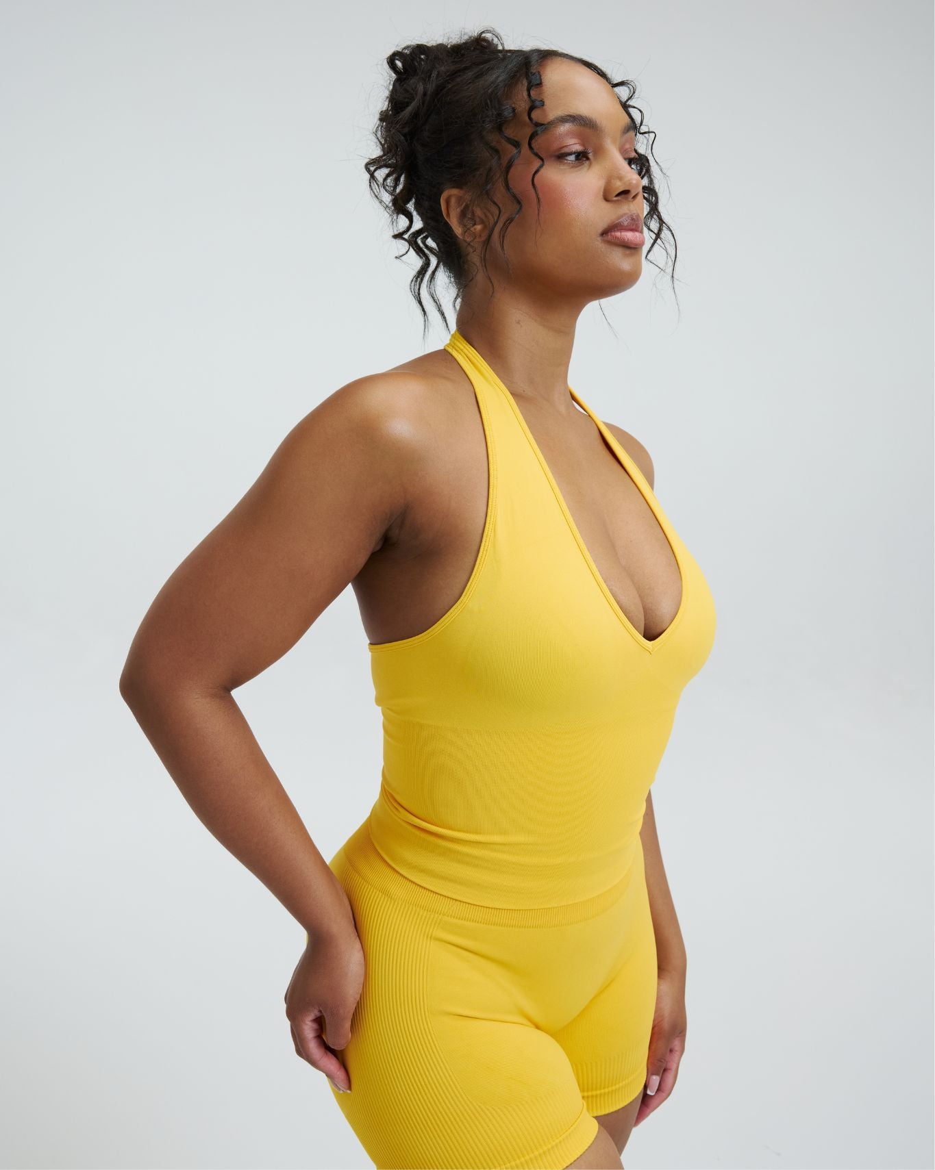 Elevate™ Sculpting Seamless Halterneck Top | Banana